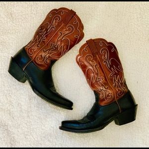 Ariat Cowboy boots size 9B black & brown leather